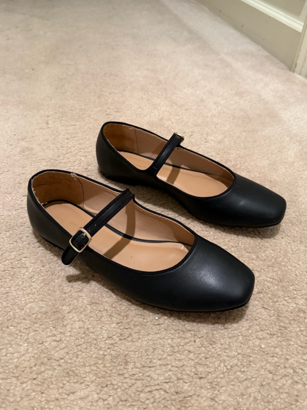 Women’s black flats- Time & Tru